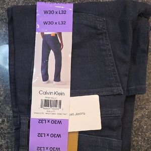 Calvin Klein Men's Deep Indigo Straight Jeans NWT